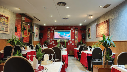 ROYAL TANDOORI RESTAURANT LEON