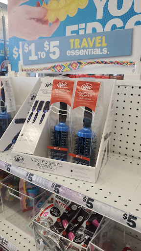 Variety Store «Five Below», reviews and photos, 846 Pelham Pkwy, Pelham, NY 10803, USA