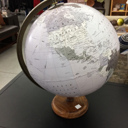 Thrift Store «Out of the Closet - Fort Lauderdale», reviews and photos, 1785 E Sunrise Blvd, Fort Lauderdale, FL 33304, USA