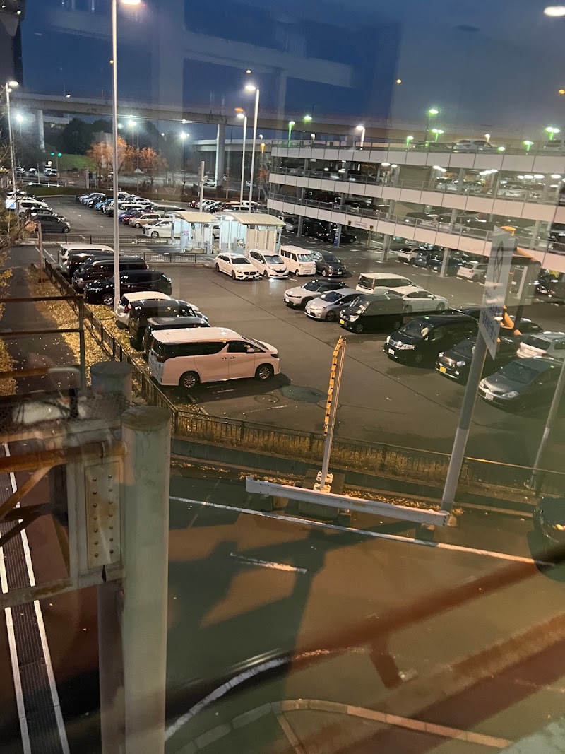 成田空港P5駐車場
