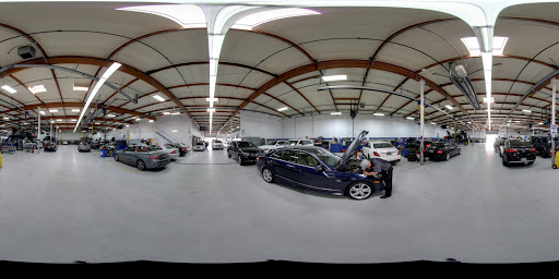 Auto Repair Shop «W.I. Simonson Mercedes Service & Parts», reviews and photos, 1330 Colorado Ave, Santa Monica, CA 90404, USA