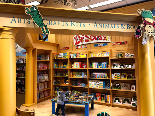 Book Store «Barnes & Noble», reviews and photos, 2619 Miamisburg Centerville Rd, Dayton, OH 45459, USA