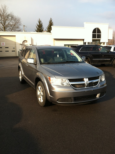 Dodge Dealer «Fayetteville Dodge Inc», reviews and photos, 5427 N Burdick St, Fayetteville, NY 13066, USA