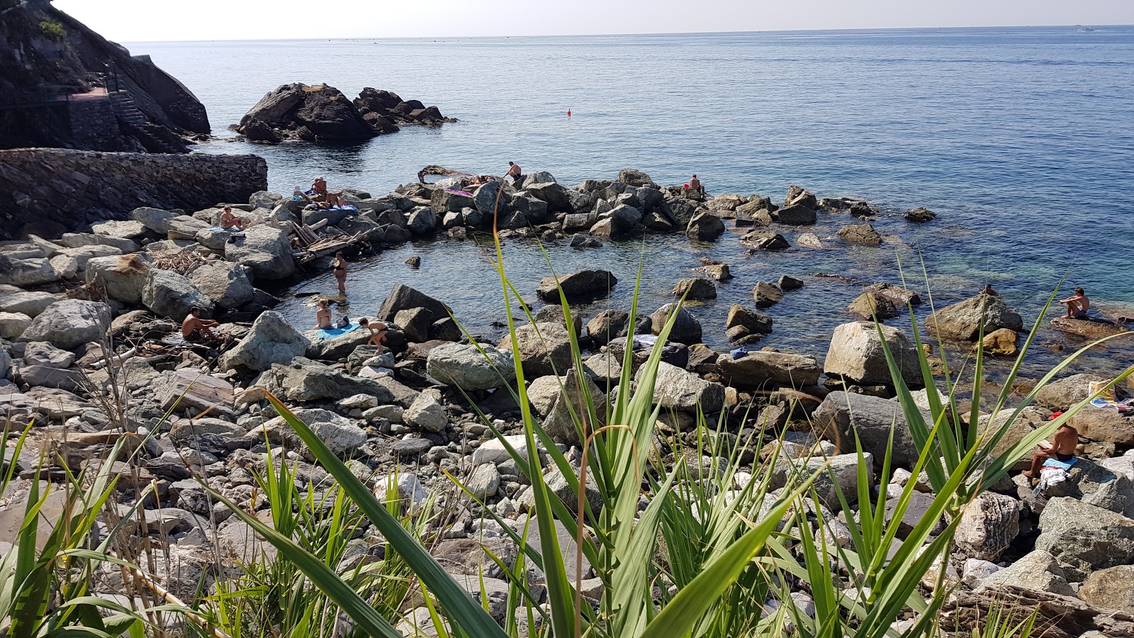 Foto di Pozzetto Spiaggia con una superficie del terreno roccioso