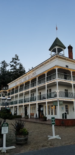 Grocery Store «Roche Harbor Grocery Store», reviews and photos, 248 Reuben Memorial Dr, Friday Harbor, WA 98250, USA
