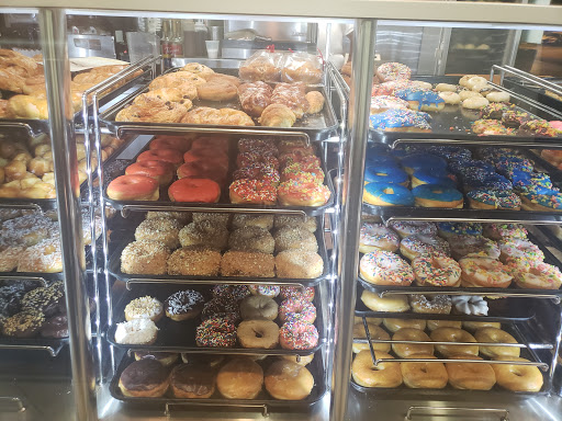 Donut Shop «Yum Yum Donuts», reviews and photos, 12821 Valley View Ave, La Mirada, CA 90638, USA