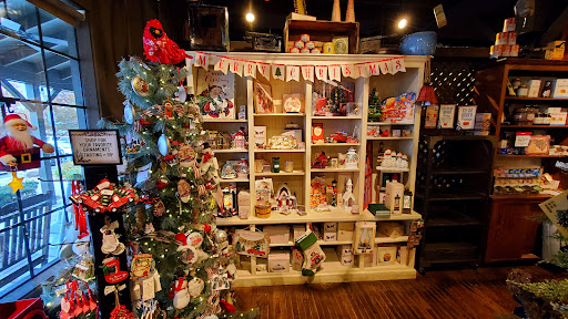 American Restaurant «Cracker Barrel Old Country Store», reviews and photos, 2115 S Church St, Murfreesboro, TN 37130, USA