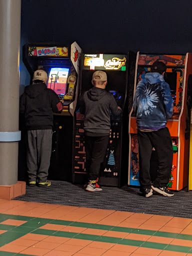 Movie Theater «Woodbury 10 Theatre», reviews and photos, 1470 Queens Dr, Woodbury, MN 55125, USA