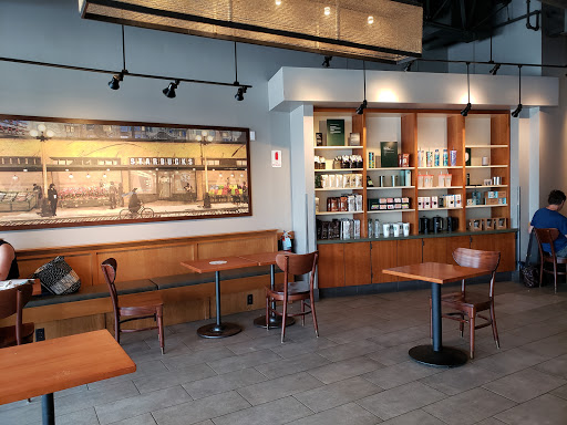Starbucks, 84 Burlington Mall Road D, Burlington, MA 01803, USA, 