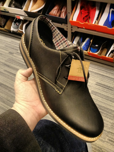 Department Store «Nordstrom Rack Lincoln Park», reviews and photos, 1551 N Sheffield Ave, Chicago, IL 60642, USA