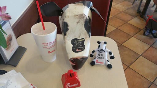 Fast Food Restaurant «Chick-fil-A», reviews and photos, 6495 Glenway Ave, Cincinnati, OH 45211, USA