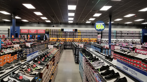 Shopping Mall «Willow Ridge Shopping Center», reviews and photos, 710 NJ-73, Marlton, NJ 08053, USA