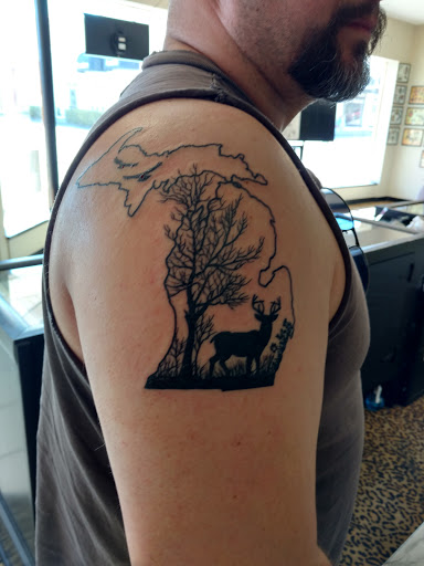 Tattoo Shop «King Street Body Gallery», reviews and photos, 220 W King St # 8, Cocoa, FL 32922, USA