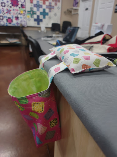 Fabric Store «Top Shelf Quilts», reviews and photos, 10 Elwood St, Frankfort, IL 60423, USA