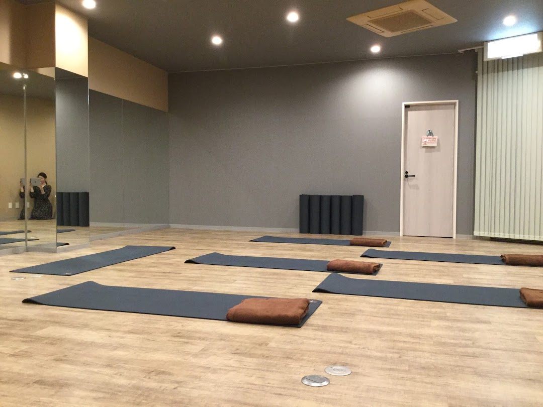 yoga studio Practice 大須スタジオ