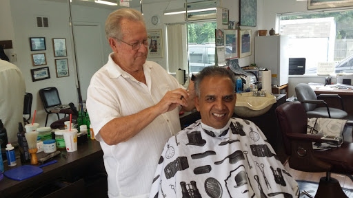 Barber Shop «Allsports Barber Shop», reviews and photos, 3684 Sashabaw Rd, Waterford Twp, MI 48329, USA