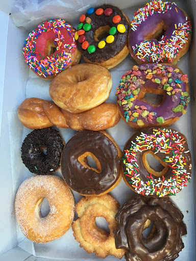 Donut Shop «Daily Fresh Donuts», reviews and photos, 1154 W Yosemite Ave, Manteca, CA 95337, USA