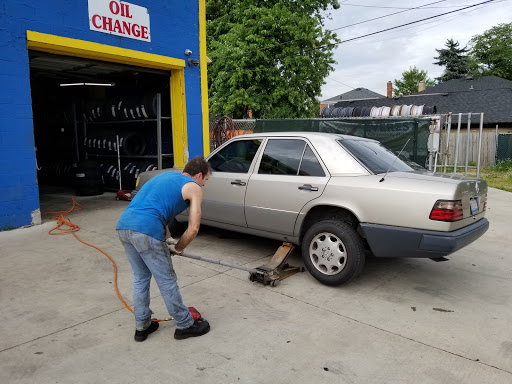 Auto Repair Shop «Chicago Discount Tires», reviews and photos, 3101 Mannheim Rd, Franklin Park, IL 60131, USA