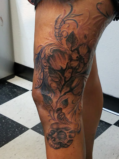 Fine Art Tattoo, 2732 W Thomas Rd, Phoenix, AZ 85017, USA, 