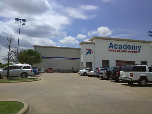 Sporting Goods Store «Academy Sports + Outdoors», reviews and photos, 1101 W Arbrook Blvd, Arlington, TX 76015, USA
