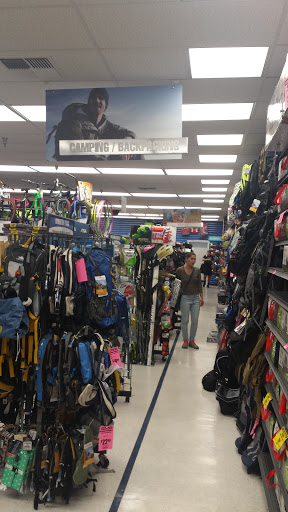 Sporting Goods Store «Big 5 Sporting Goods», reviews and photos, 3214 Ming Ave, Bakersfield, CA 93304, USA