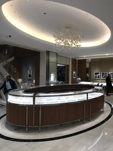 Jewelry Store «Tiffany & Co.», reviews and photos, 730 N Michigan Ave, Chicago, IL 60611, USA
