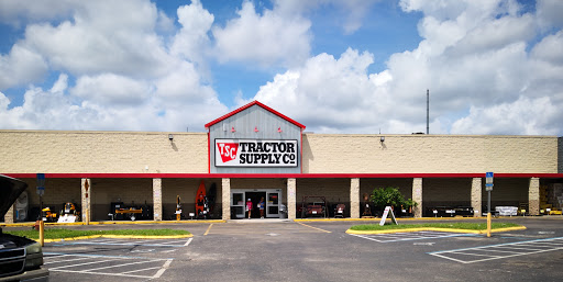 Tractor Supply Co., 3826 S Suncoast Blvd, Homosassa, FL 34448, USA, 