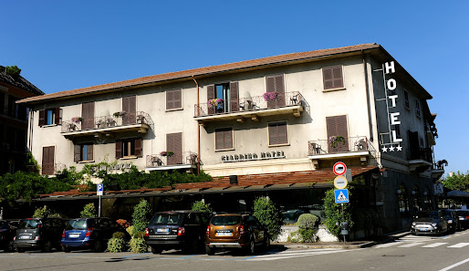 Hotel Giardino Corso Repubblica, 1, 28041 Arona NO, Italia