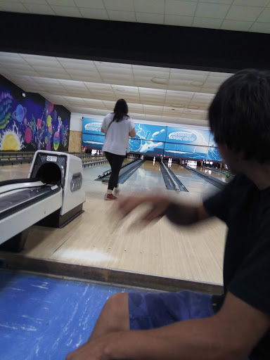 Bowling Alley «Crossroads Bowling Center», reviews and photos, 4370 Dowlen Rd, Beaumont, TX 77706, USA