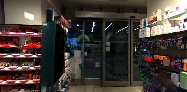 Rezensionen über Pharmacie Metro Flon in Lausanne - Apotheke