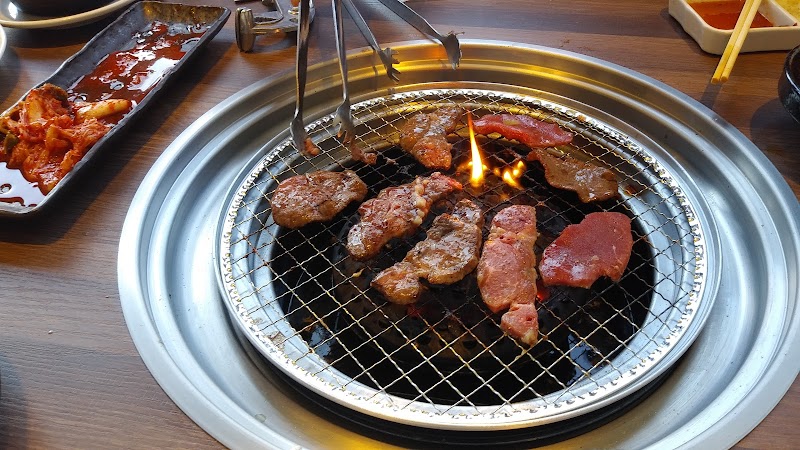 国産牛焼肉くいどん 上尾店