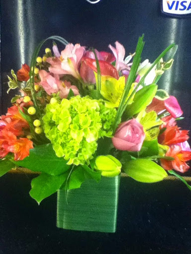 Florist «Showers of Flowers», reviews and photos, 3850 San Pablo Ave # 100, Emeryville, CA 94608, USA