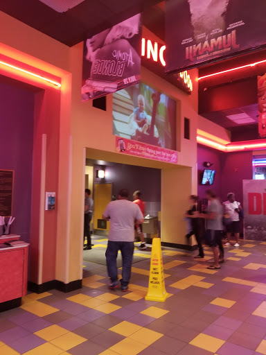 Movie Theater «Regal Cinemas Burlington 20», reviews and photos, 250 Bromley Blvd, Burlington, NJ 08016, USA