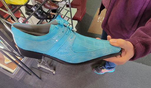 Clothing Store «Forever 21», reviews and photos, 2121 E Montclair Plaza Ln, Montclair, CA 91763, USA