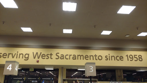 Grocery Store «Safeway», reviews and photos, 1298 W Capitol Ave, West Sacramento, CA 95691, USA