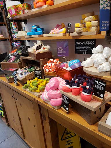 Cosmetics Store «Lush Cosmetics», reviews and photos, 21540 Hawthorne Blvd #414a, Torrance, CA 90503, USA