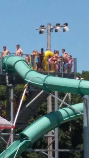 Water Park «Uhrichsville Water Park», reviews and photos, 401 E 12th St, Uhrichsville, OH 44683, USA