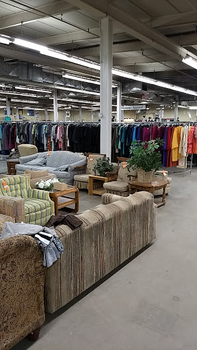 Thrift Store «The Salvation Army Family Store & Donation Center», reviews and photos