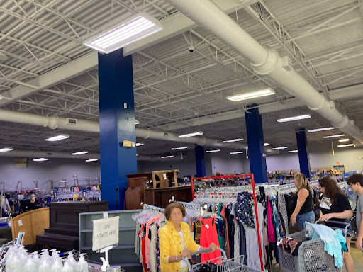 Thrift Store «Goodwill», reviews and photos, 1795 Sunshadow Dr, Casselberry, FL 32806, USA