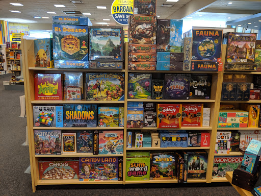 Shopping Mall «Crestview Hills Town Center», reviews and photos, 2791 Town Center Blvd, Crestview Hills, KY 41017, USA