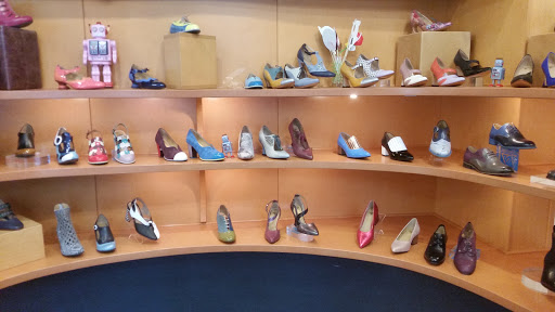 Shoe Store «John Fluevog Shoes», reviews and photos, 205 Pine St, Seattle, WA 98101, USA