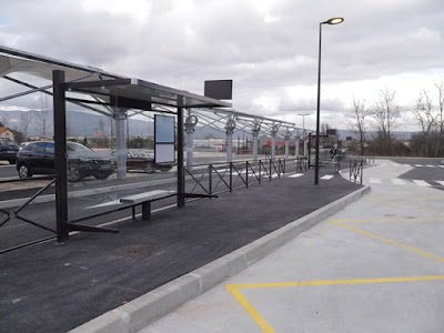 Gare routière - Pôle d'Échanges de Trets à Trets