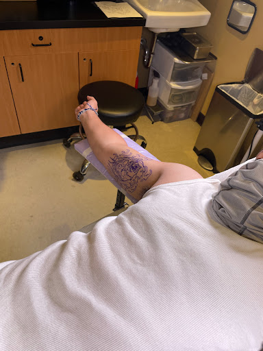 Tattoo Shop «Lark Tattoo», reviews and photos, 1610 Old Country Rd, Westbury, NY 11590, USA