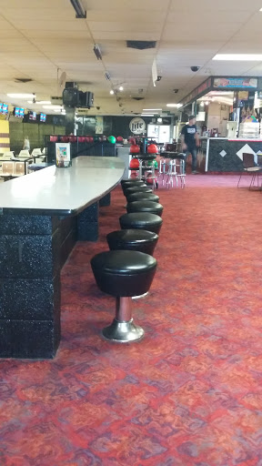 Sports Bar «Crown Lanes Bowling Center & Sports Bar», reviews and photos, 2325 S Federal Blvd, Denver, CO 80219, USA