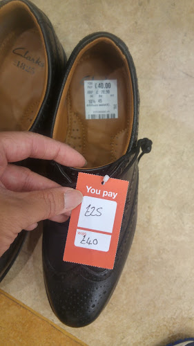 Reviews of Clarks Outlet in Livingston - Shoe store