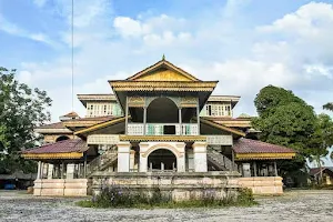 Istana Niat Lima Laras image