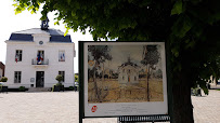 Maison de Van Gogh du Restaurant français Café de la Paix à Auvers-sur-Oise - n°1