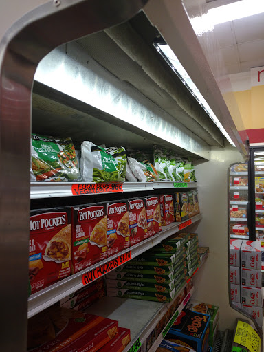 Grocery Store «Todd Sparkle Market», reviews and photos, 1616 Pennsylvania Ave, East Liverpool, OH 43920, USA