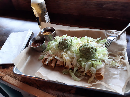 El Tianguis Rolled Taquitos