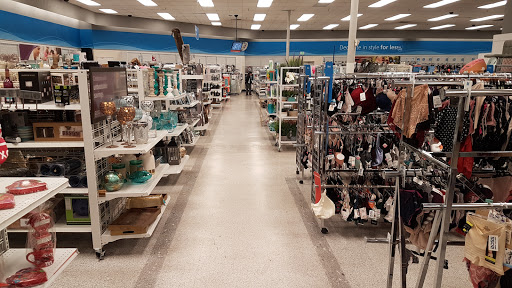 Clothing Store «Ross Dress for Less», reviews and photos, 5635 Woodruff Ave, Lakewood, CA 90713, USA